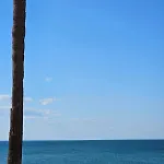 Frente Al Mar *